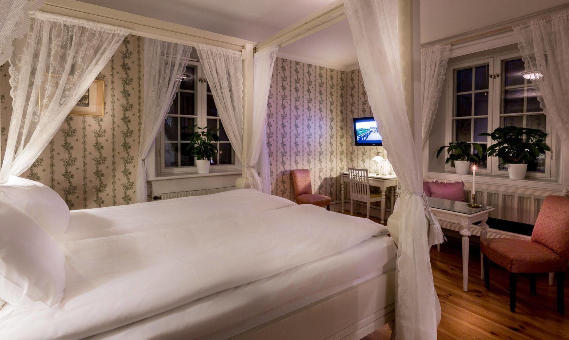 Soedertuna Slott Gnesta Ngoại thất bức ảnh